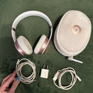 Beats by Dre Wireless Solo 1